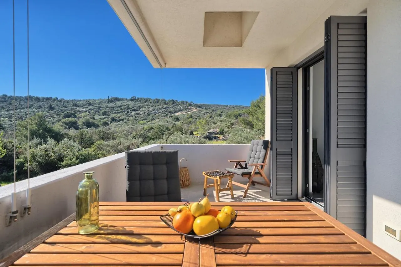 Apartment Villa Ming - Pool, Sea-View And Peace Slatine Croatia