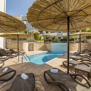 Seaesta Pool And Apartament