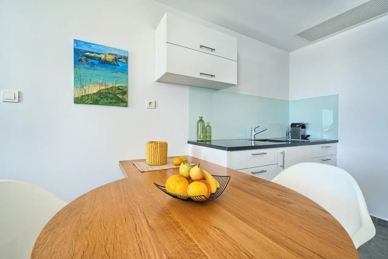 Apartment Villa Ming - Pool, Sea-View And Peace Slatine Croatia